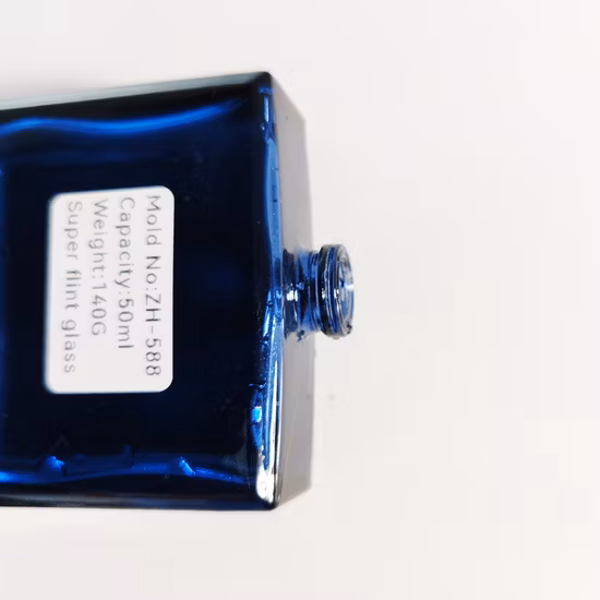 50 ml 100 ml passen quadratische Großhandels-Luxusverpackung leere Sprühglas-Parfümflasche an